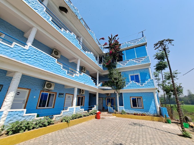 Hong Qi Hotel  | Chitwan Hotels